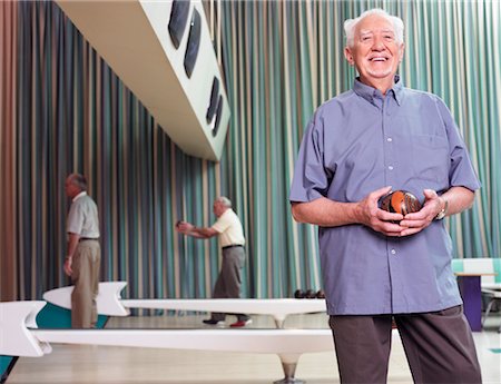 simsearch:600-01073545,k - Portrait of Man In Bowling Alley Stock Photo - Rights-Managed, Code: 700-00549127