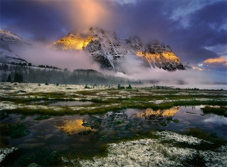 rocky mountains lakes and rivers - Sunrise on the Ramparts, Tonquin Valley, Jasper National Park, Alberta, Canada Stock Photo - Rights-Managed, Code: 700-00549249
