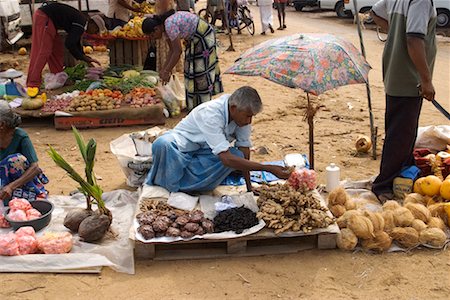 People at Market, Negombo, Sri Lanka Stock Photo - Rights-Managed, Code: 700-00549315