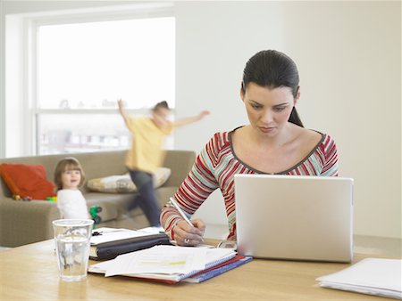 simsearch:700-00515127,k - Woman Working from Home Stock Photo - Rights-Managed, Code: 700-00555147