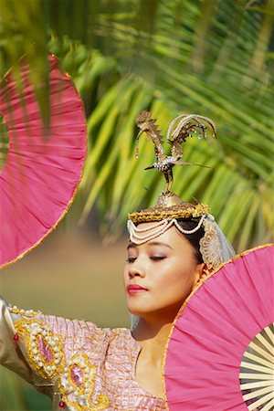 philippines traditional costume - Woman Performing with Fans, Manila, Philippines Stock Photo - Rights-Managed, Code: 700-00555417