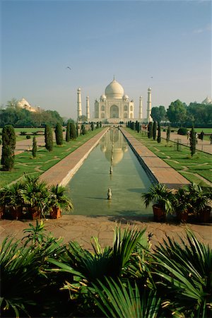 simsearch:700-00556258,k - Taj Mahal and Reflecting Pool, Agra, India Stock Photo - Rights-Managed, Code: 700-00556257