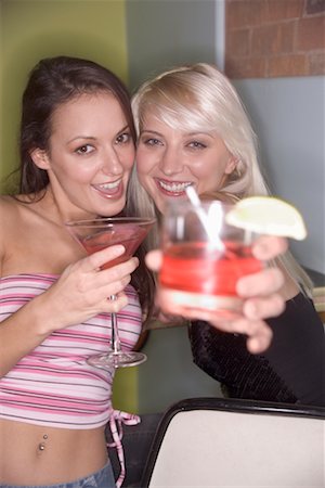 simsearch:700-00530291,k - Women at Bar Stock Photo - Rights-Managed, Code: 700-00550427