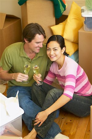 simsearch:600-01073479,k - Couple Drinking Wine On Moving Day Stock Photo - Rights-Managed, Code: 700-00550541