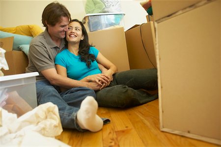 simsearch:600-01073479,k - Couple Taking A Break On Moving Day Stock Photo - Rights-Managed, Code: 700-00550557