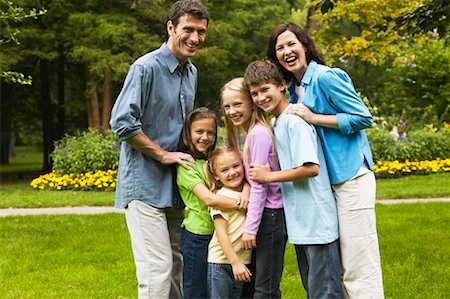 simsearch:640-02951471,k - Family Portrait Stock Photo - Rights-Managed, Code: 700-00551429