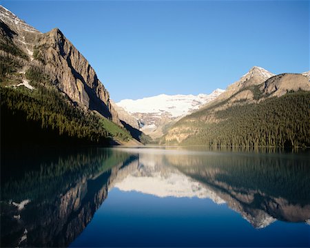simsearch:600-06125581,k - Lake Louise, Banff National Park, Alberta, Canada Stock Photo - Rights-Managed, Code: 700-00588714