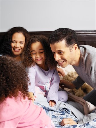 Family in Bed Stock Photo - Rights-Managed, Code: 700-00588951