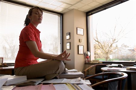 simsearch:614-07031844,k - Woman Meditating in Office Stock Photo - Rights-Managed, Code: 700-00592775