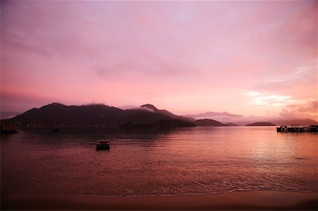 simsearch:862-07495921,k - Sunrise on Ilha da Gipoia, Angra dos Reis, Rio de Janeiro, Brazil Foto de stock - Con derechos protegidos, Código: 700-00606168