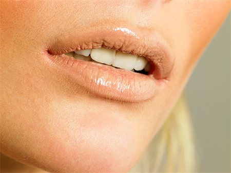 simsearch:649-07520416,k - Woman's Mouth Stock Photo - Rights-Managed, Code: 700-00606510