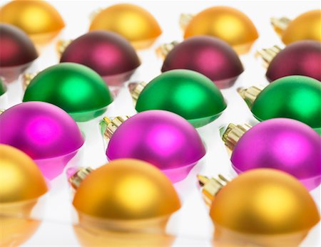simsearch:614-05955760,k - Christmas Decorations Stock Photo - Rights-Managed, Code: 700-00607642