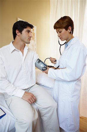 simsearch:700-00609561,k - Patient and Doctor Stock Photo - Rights-Managed, Code: 700-00609557