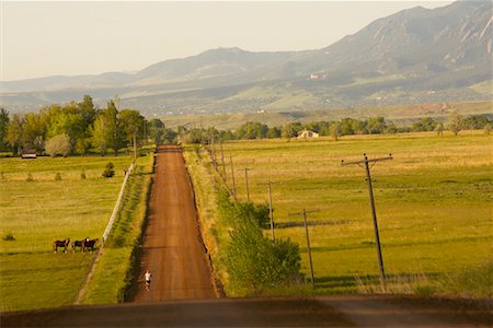 simsearch:700-02235669,k - Country Road in Boulder, Colorado, USA Stock Photo - Rights-Managed, Code: 700-00634174