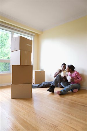 simsearch:600-01073479,k - Couple Eating on Floor of New Home Stock Photo - Rights-Managed, Code: 700-00635918