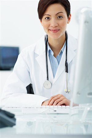 simsearch:700-00639454,k - Doctor in Office Stock Photo - Rights-Managed, Code: 700-00639434