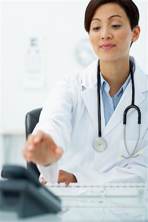 simsearch:700-00639454,k - Doctor in Office Stock Photo - Rights-Managed, Code: 700-00639436