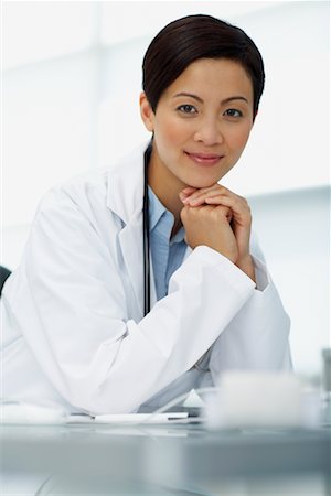 simsearch:700-00639454,k - Doctor in Office Stock Photo - Rights-Managed, Code: 700-00639447