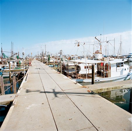 simsearch:700-00078908,k - Dock at Marina, Gulf Coast, Louisiana, USA Stock Photo - Rights-Managed, Code: 700-00641199