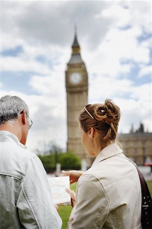 simsearch:700-00155973,k - Tourists Looking at Map, London, England Stock Photo - Rights-Managed, Code: 700-00659381