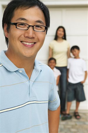 simsearch:700-00041478,k - Portrait of Man with Family Stock Photo - Rights-Managed, Code: 700-00686890