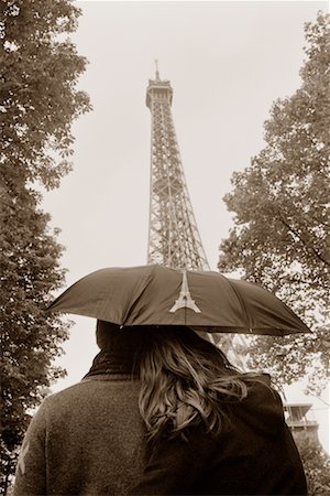 paris sepia - Couple at Eiffel Tower, Paris, France Stock Photo - Rights-Managed, Code: 700-00681003