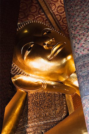 simsearch:700-00795780,k - Reclining Buddha Statue, Wat Pho, Bangkok, Thailand Foto de stock - Con derechos protegidos, Código: 700-00681095