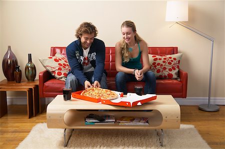 simsearch:700-00683334,k - Couple Eating Pizza Stock Photo - Rights-Managed, Code: 700-00683309