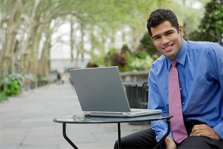 simsearch:700-00695760,k - Businessman Using Laptop Computer Bryant Park, New York, New York, USA Stock Photo - Rights-Managed, Code: 700-00695777