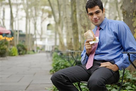 simsearch:700-00695787,k - Businessman Eating, Bryant Park, New York, New York, USA Stock Photo - Rights-Managed, Code: 700-00695772