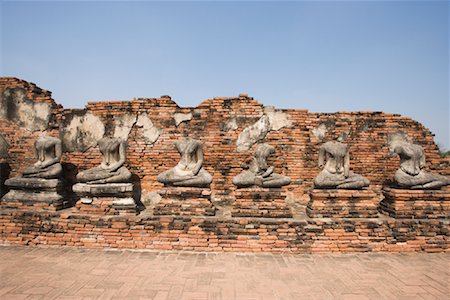simsearch:700-00681098,k - Broken Buddha Statues, Wat Chai Wattanaram, Ayutthaya, Thailand Foto de stock - Con derechos protegidos, Código: 700-00795792