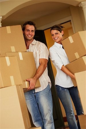 simsearch:600-01073479,k - Couple Carrying Boxes Stock Photo - Rights-Managed, Code: 700-00806632