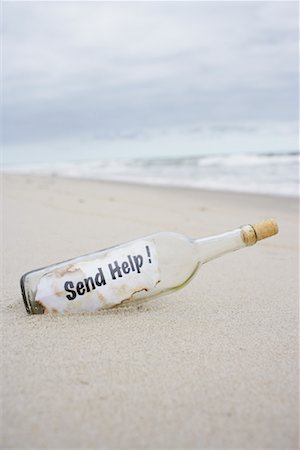 simsearch:700-02080402,k - Message In A Bottle Stock Photo - Rights-Managed, Code: 700-00846994