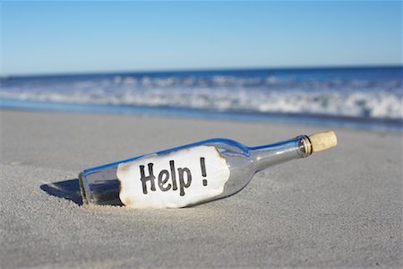 simsearch:700-02080402,k - Message In A Bottle Stock Photo - Rights-Managed, Code: 700-00846997