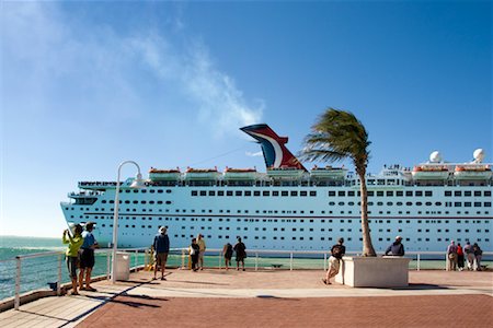 simsearch:841-03066251,k - Cruise Ship, Key West, Florida, USA Stock Photo - Rights-Managed, Code: 700-00848145