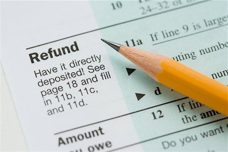 past due - US Tax Return Form 1040 and Sharpened Pencil Stock Photo - Rights-Managed, Code: 700-00866529