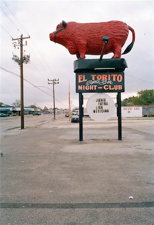 roadside attraction - Night Club Sign Stock Photo - Rights-Managed, Code: 700-00867087