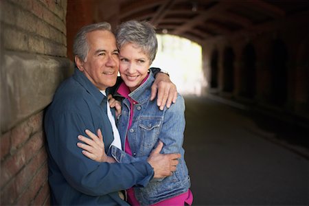 simsearch:700-02377059,k - Couple Hugging Under Bridge, Central Park, New York City, New York, USA Stock Photo - Rights-Managed, Code: 700-00917684