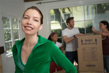 simsearch:700-01109929,k - People Packing Boxes In House Stock Photo - Rights-Managed, Code: 700-00918592