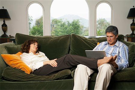 Couple in Living Room Stock Photo - Rights-Managed, Code: 700-00912135