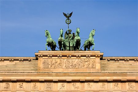 simsearch:600-01579379,k - Brandenburg Gate, Berlin, Germany Stock Photo - Rights-Managed, Code: 700-00934137