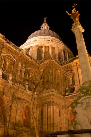simsearch:841-06805788,k - St. Paul's Cathedral, London, England Stock Photo - Rights-Managed, Code: 700-01029733