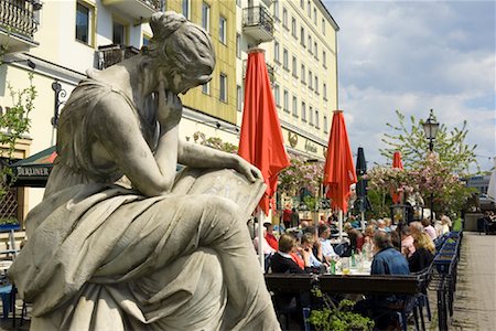simsearch:700-00948969,k - Statue and Outdoor Cafes in St Nicholas Quarter, Berlin, Germany Stock Photo - Rights-Managed, Code: 700-01037396