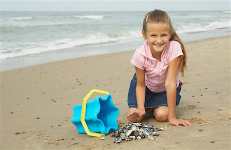 simsearch:700-01042880,k - Portrait of Girl at Beach Stock Photo - Rights-Managed, Code: 700-01042881