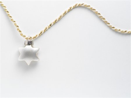 simsearch:700-01083071,k - Star Shaped Christmas Decoration Stock Photo - Rights-Managed, Code: 700-01072330