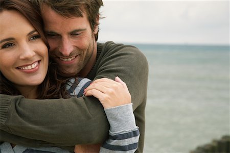 simsearch:600-01110389,k - couple Embracing on Beach Stock Photo - Rights-Managed, Code: 700-01082872