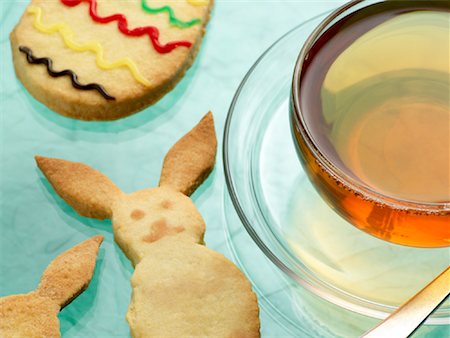 simsearch:700-05786455,k - Easter Cookies and Cup of Tea Stock Photo - Rights-Managed, Code: 700-01164740