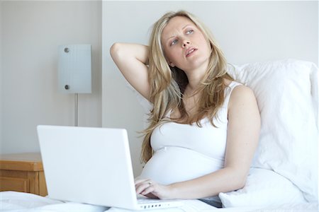 simsearch:700-00424715,k - Pregnant Woman Using Laptop Stock Photo - Rights-Managed, Code: 700-01194710