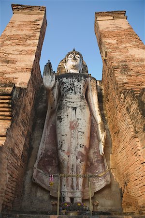 simsearch:700-00795780,k - Standing Buddha, Sukhothai Historical Park, Sukhothai, Thailand Foto de stock - Con derechos protegidos, Código: 700-01199711