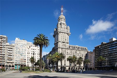 simsearch:700-02594225,k - Independance Plaza, Montevideo, Uruguay Stock Photo - Rights-Managed, Code: 700-01199724